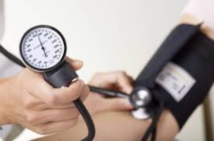 دستگاه فشار خون و گوشی پزشکی - 1