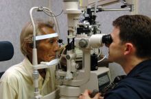 دکتر محسن رحمتی کامل متخصص چشم پزشک